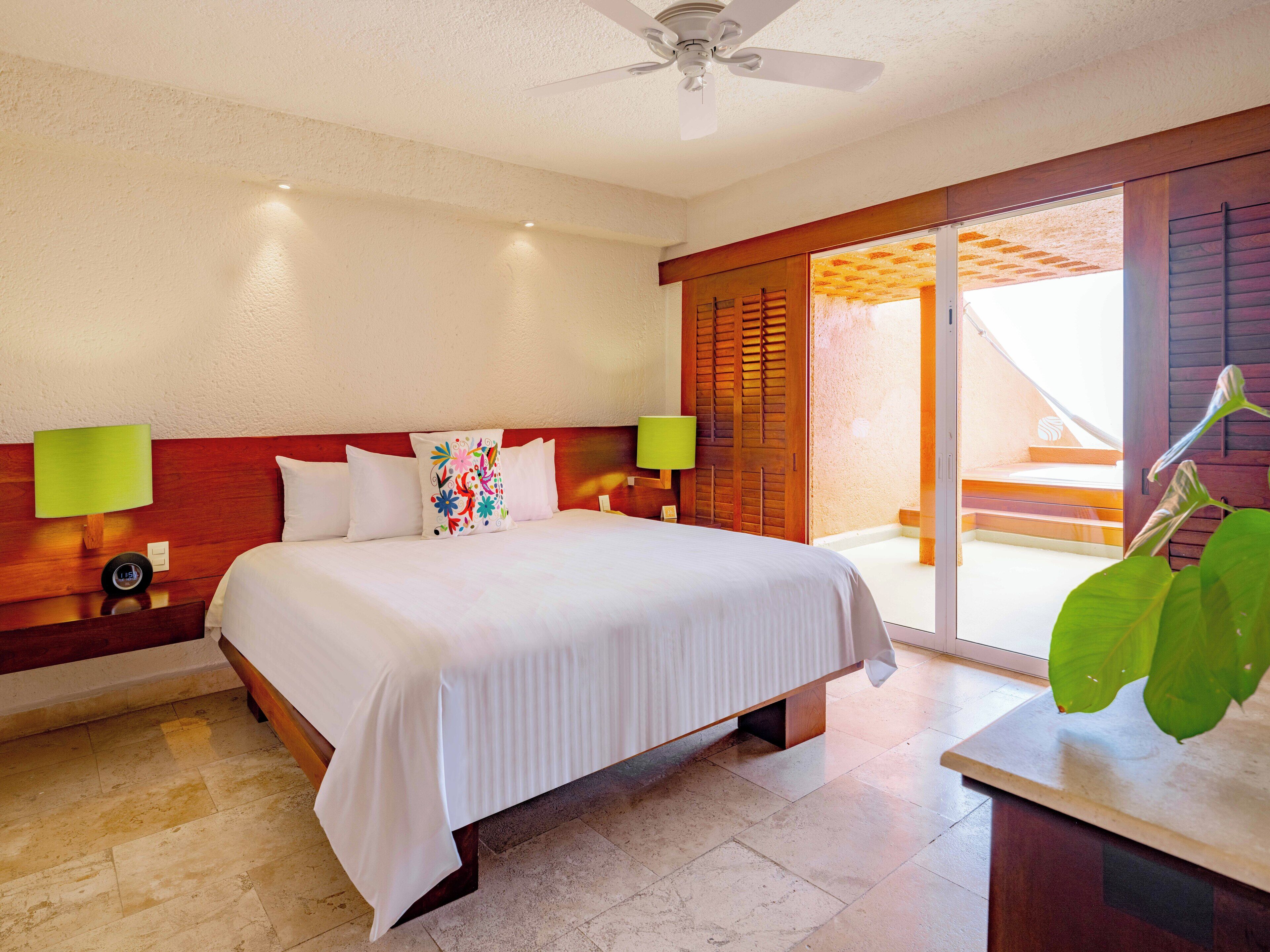 In-room safe, desk, iron/ironing board, free WiFi