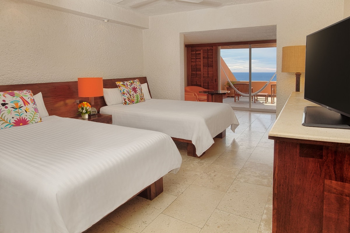 In-room safe, desk, iron/ironing board, free WiFi