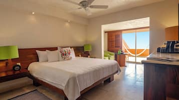 Tallelokero huoneessa, työpöytä, silitysrauta/-lauta, ilmainen Wi-Fi