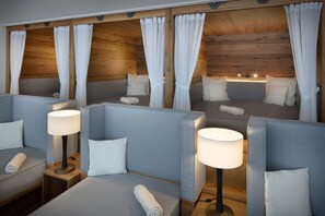 Sauna, hot tub, Turkish bath/hammam, body treatments, hot stone massages