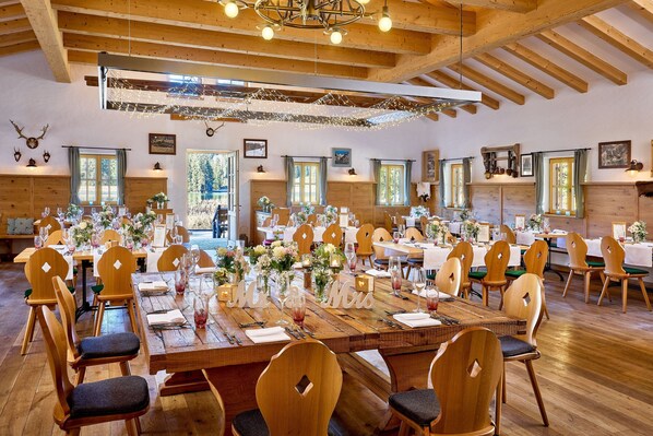 Banquet hall