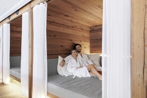 Sauna, hot tub, Turkish bath/hammam, body treatments, hot stone massages - Arabella Alpenhotel am Spitzingsee, a Tribute Portfolio Hotel (Schliersee)