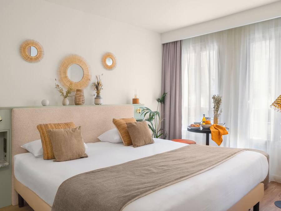Premium bedding, in-room safe, soundproofing, iron/ironing board
