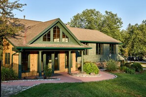 Exterior - Bluebird Cady Hill Lodge (Stowe)