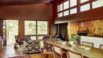 Cabana | Cozinha privada | Frigobar, chaleira elétrica