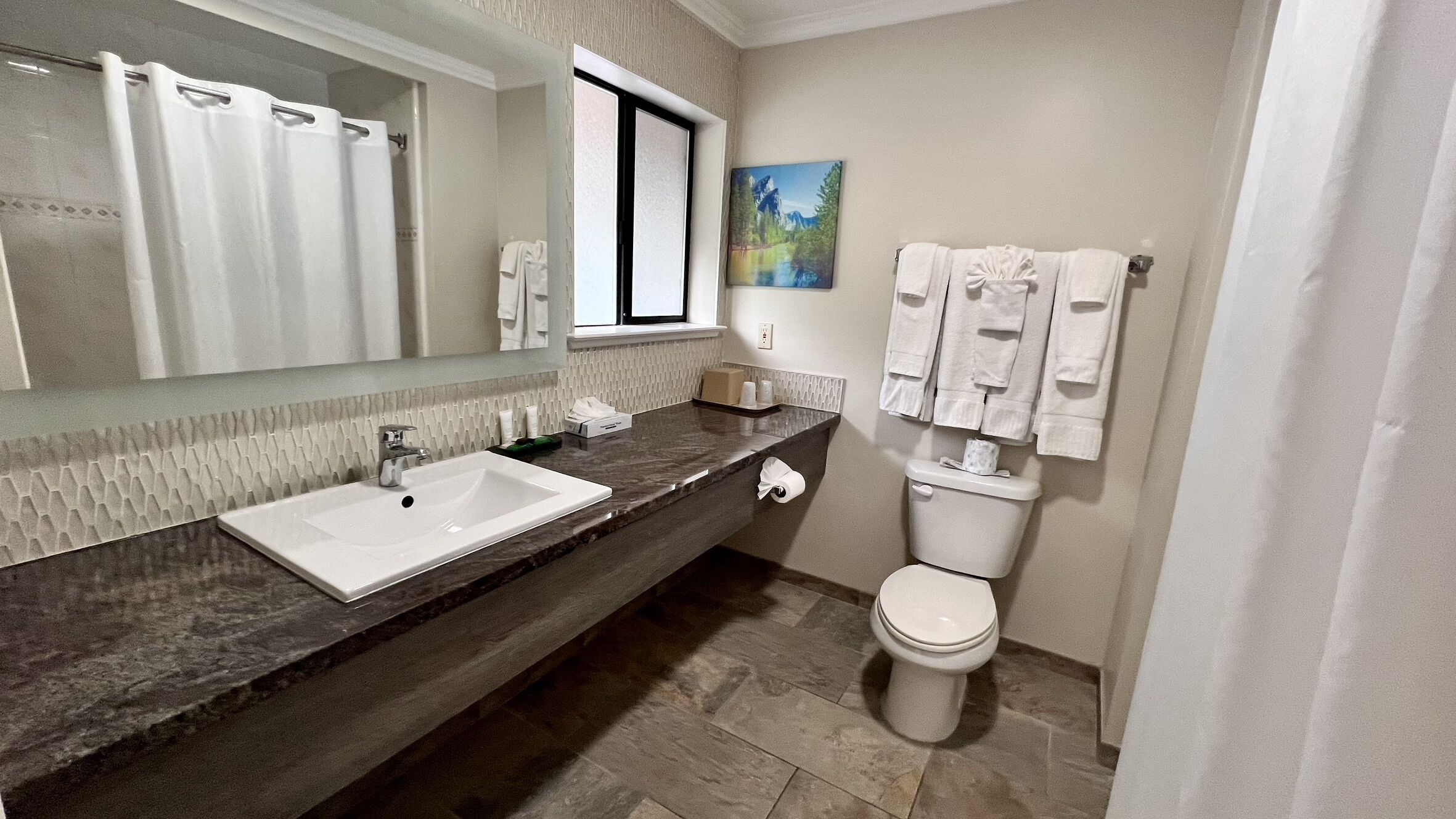 classic 2 room unit family apartment | bathroom | combined shower/bathtub, eco-friendly toiletries, hair dryer, towels