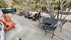 BBQ/picnic area - Yosemite View Lodge (El Portal)