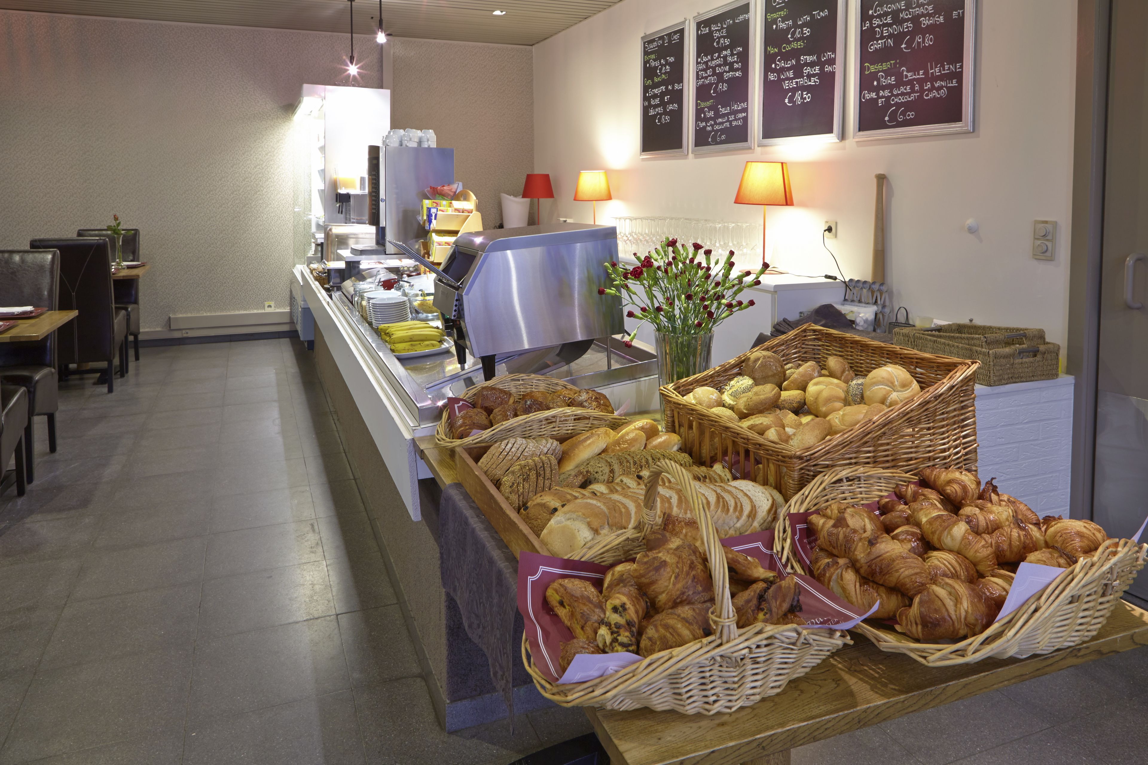Breakfast area