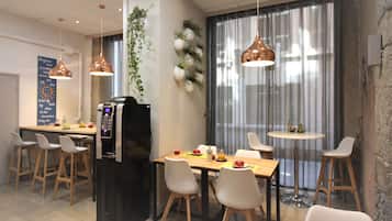 Daily buffet breakfast (EUR 14.5 per person)