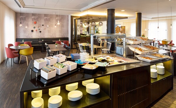 Petit déjeuner buffet compris tous les jours