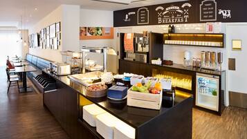 Petit déjeuner buffet compris tous les jours