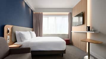 Standardzimmer, 1 Queen-Bett und Schlafsofa | 1 Schlafzimmer, Schreibtisch, laptopgeeigneter Arbeitsplatz