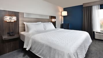 In-room safe, desk, laptop workspace, blackout drapes