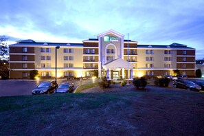 Exterior - Holiday Inn Express Richmond I-64 Short Pump Area by IHG (Richmond)