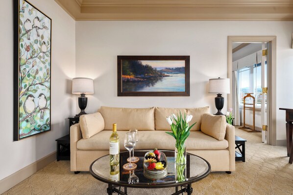 Room, 1 King Bed (Premier Bay View Suite) | Living area | Flat-screen TV, fireplace, DVD player - Hotel Bellwether (Bellingham)