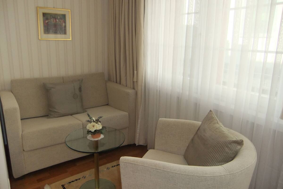 75-inch tv with cable channels