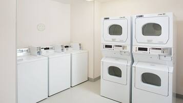 Ruang laundry