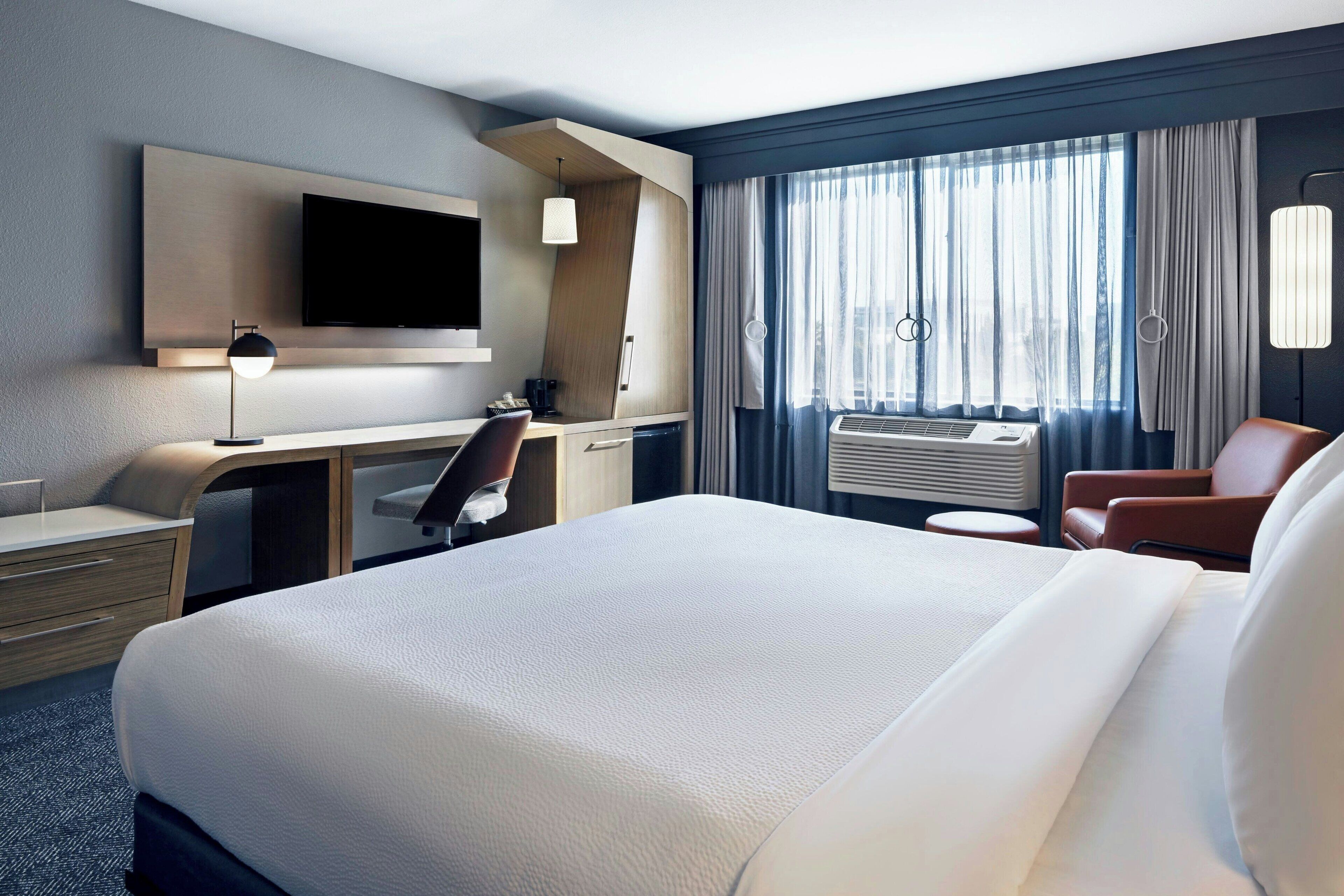 Literie hypoallergénique, bureau, rideaux occultants