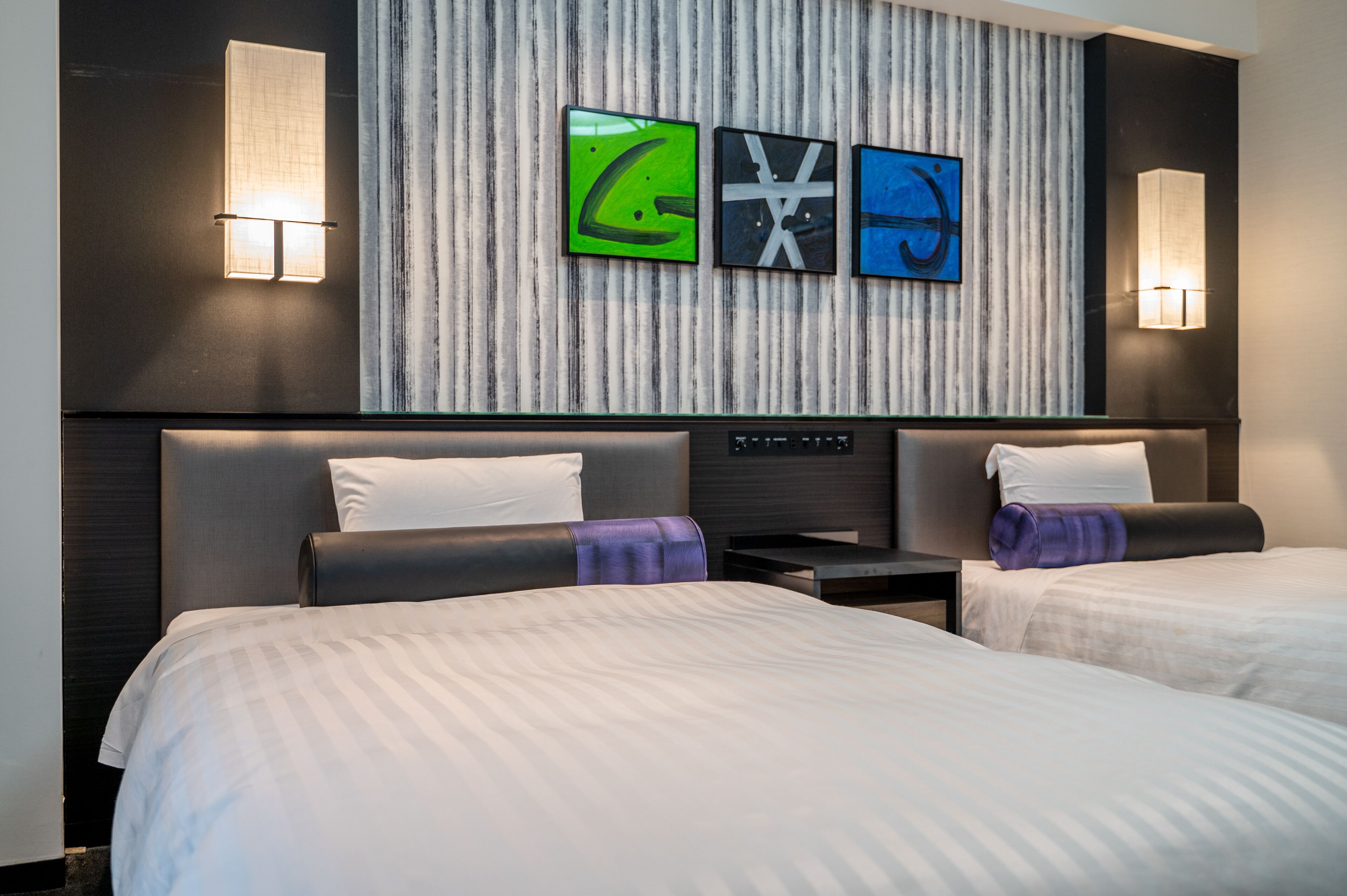 deluxe quadruple room, non smoking | 1 bedroom, premium bedding, down duvets, desk