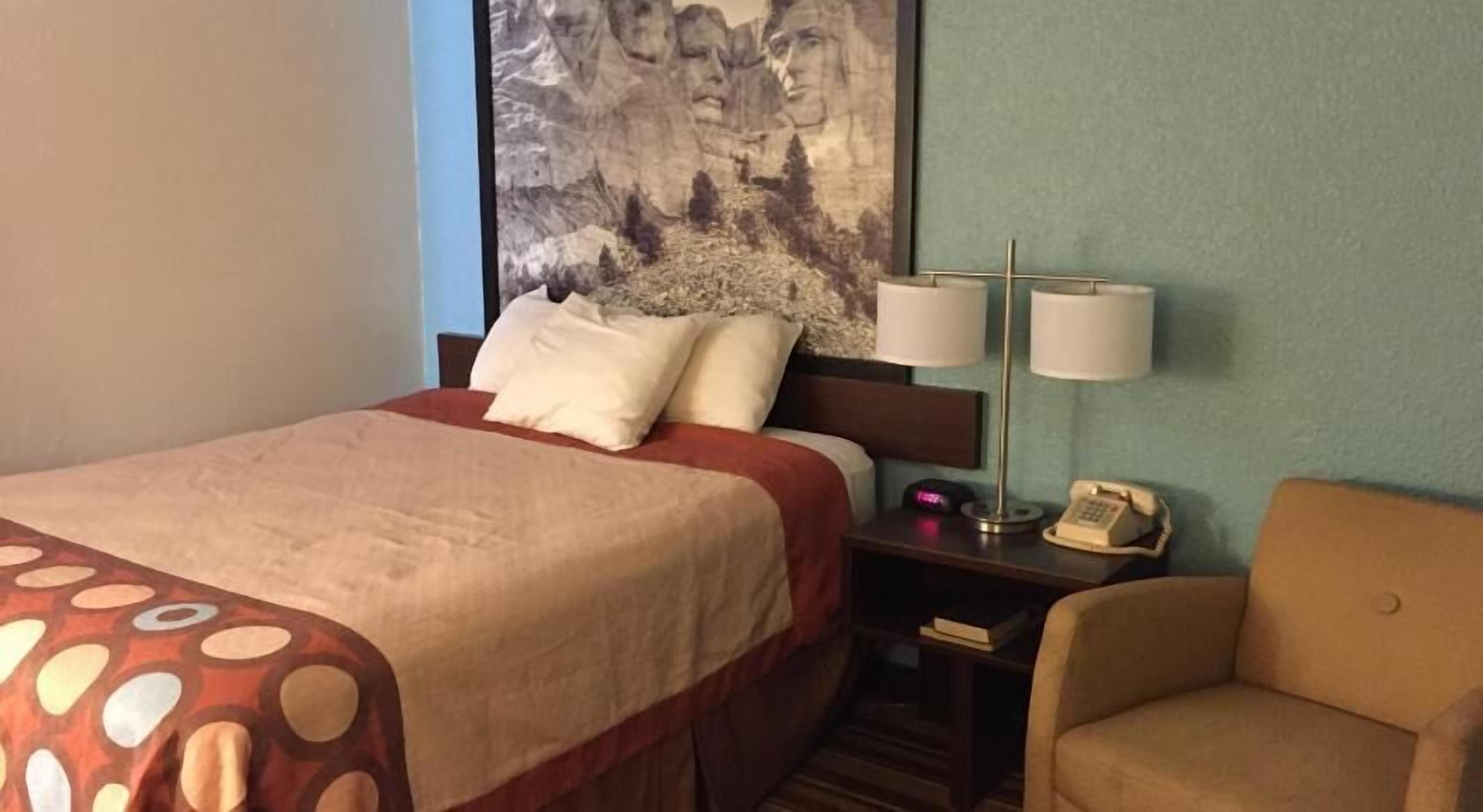Desk, free cribs/infant beds, free rollaway beds, free WiFi
