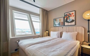 Tallelokero huoneessa, ilmainen Wi-Fi, vuodevaatteet