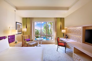 Premium bedding, memory-foam beds, minibar, in-room safe - ITC Maratha Mumbai, a Luxury Collection Hotel, Mumbai (Mumbai)