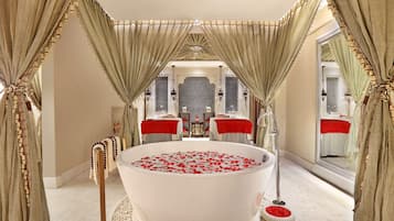 Couples treatment room(s), sauna, hot tub, steam room, body treatments