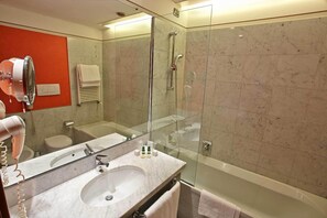Deep soaking tub, rainfall showerhead, free toiletries, hair dryer