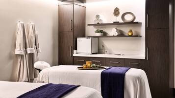 Couples treatment room(s), sauna, hot tub, steam room, body treatments