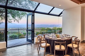 Dinner, brunch served; Latin American cuisine, pool views - ADERO Scottsdale Resort, Autograph Collection (Scottsdale)