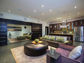 Presidential Villa | Frette Italian sheets, premium bedding, down comforters, pillowtop beds at Sunset Marquis