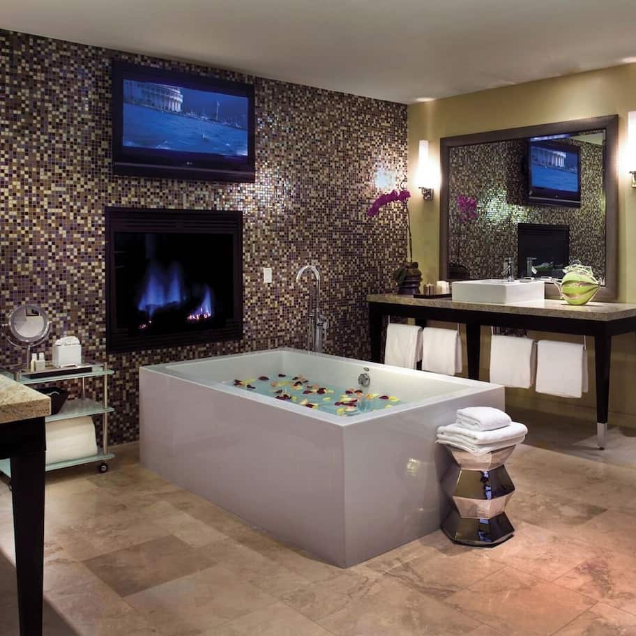 Presidential Villa | Bathroom | Designer toiletries, hair dryer, bathrobes, towels