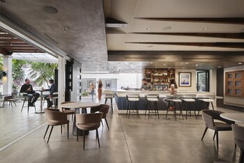 Restaurant on-premise at Sunset Marquis