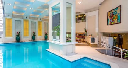 Discovery Suites