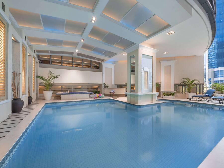 Indoor pool, pool loungers
