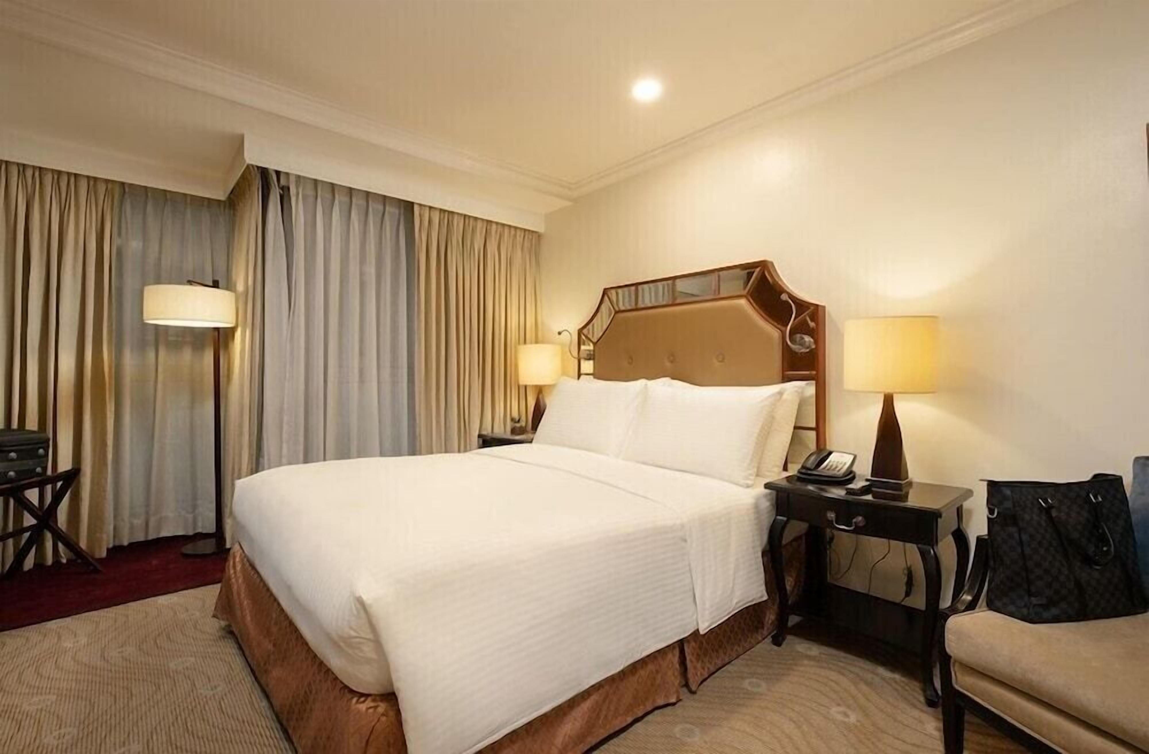 In-room safe, individually decorated, individually furnished, desk