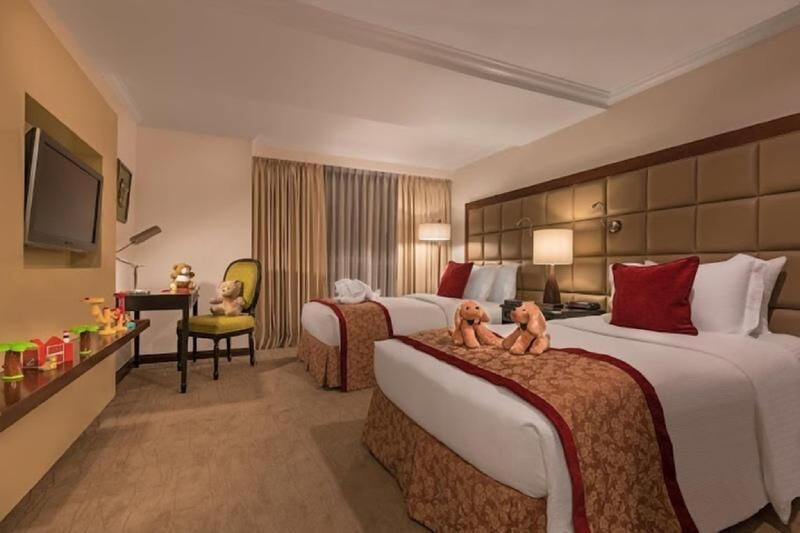 In-room safe, individually decorated, individually furnished, desk