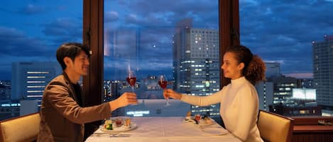 5 ristoranti, aperti a colazione, a pranzo e a cena, cucina italiana