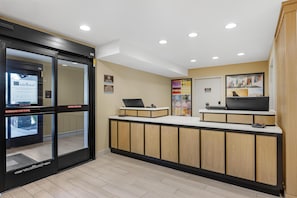 Lobby - Sonesta ES Suites Portland Vancouver 41st Street (Vancouver)