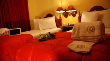 Habitación doble clásica, 1 habitación | Caja de seguridad en la habitación, escritorio y wifi gratis