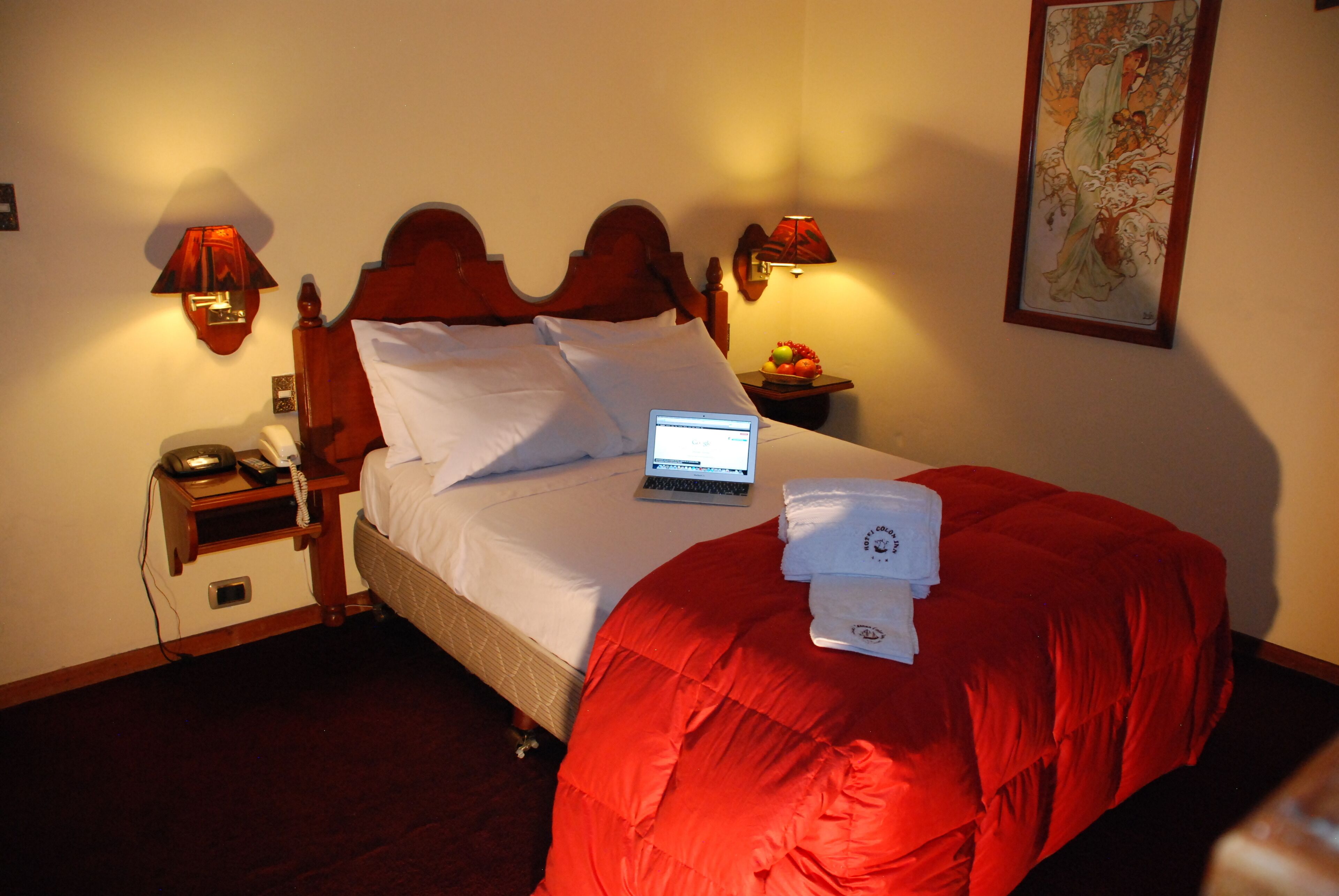 Quarto standard, 1 cama de casal | Cofres nos quartos, escrivaninha, Wi-Fi de cortesia, roupa de cama