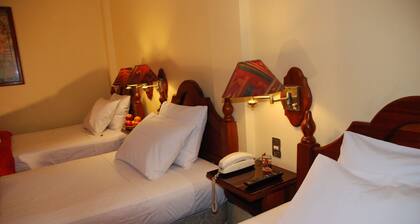 Hotel Casona Colon Inn