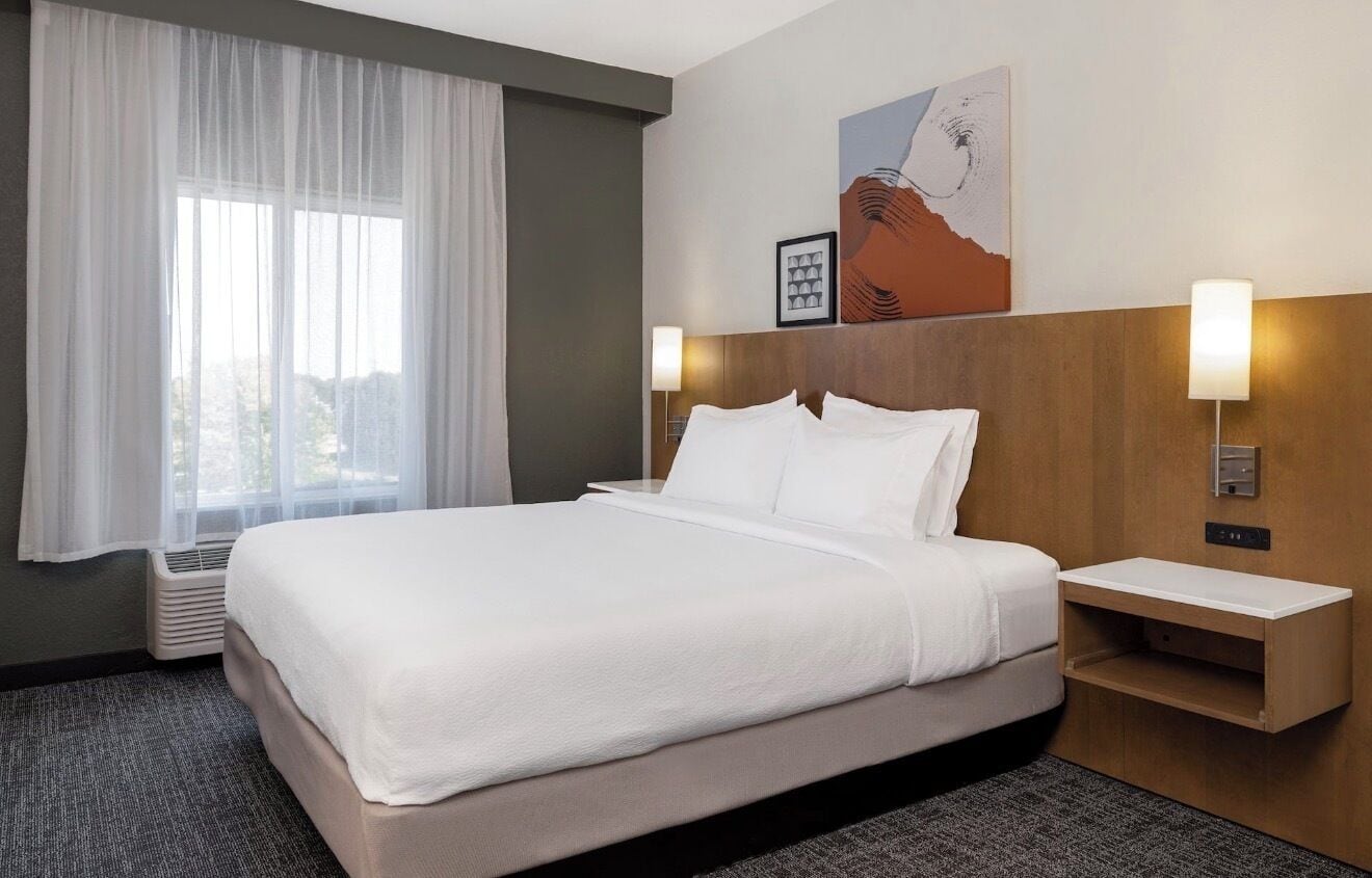 Premium bedding, down comforters, pillowtop beds, individually furnished