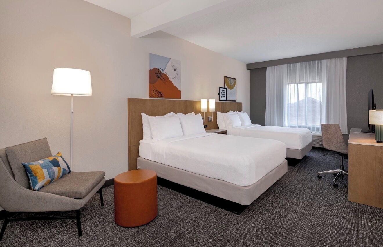 Kamer, 2 queensize bedden | Luxe beddengoed, donsdekens, pillowtop-bedden, individueel gemeubileerd