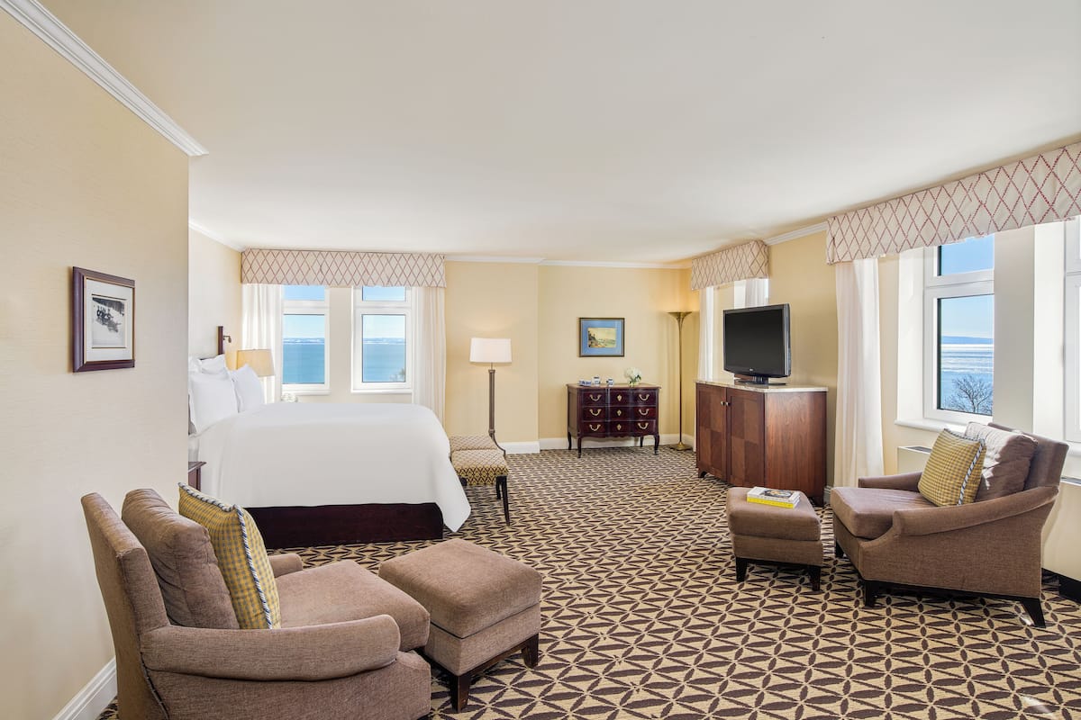 hypo-allergenic bedding, pillow-top beds, minibar, in-room safe