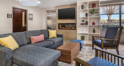 Country Inn & Suites by Radisson, Shelby, NC