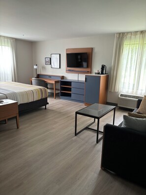 In-room safe, desk, iron/ironing board, free cots/infant beds