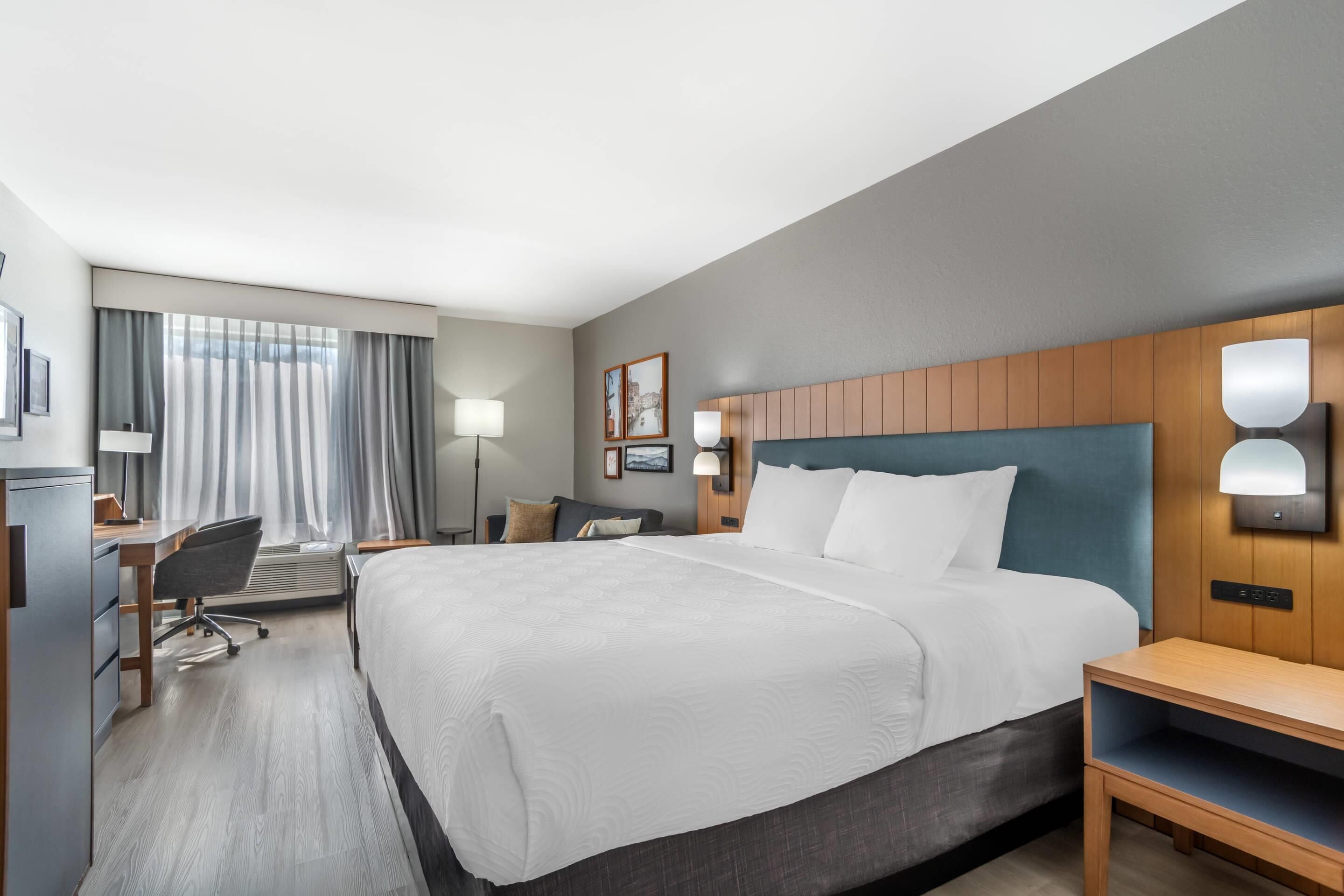 Room, 1 King Bed with Sofa bed, Non Smoking | In-room safe, desk, iron/ironing board, free cribs/infant beds