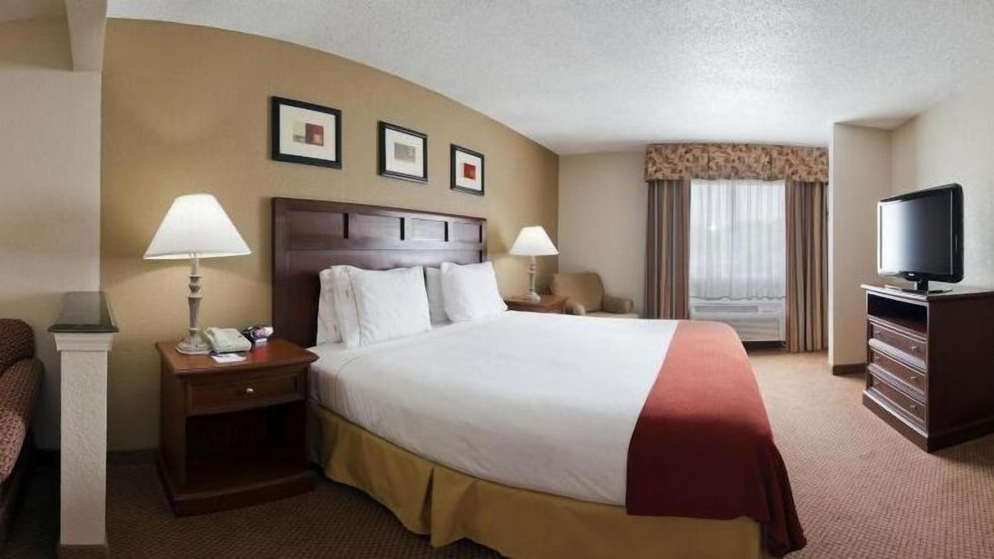 desk, iron/ironing board, free cots/infant beds, free wifi