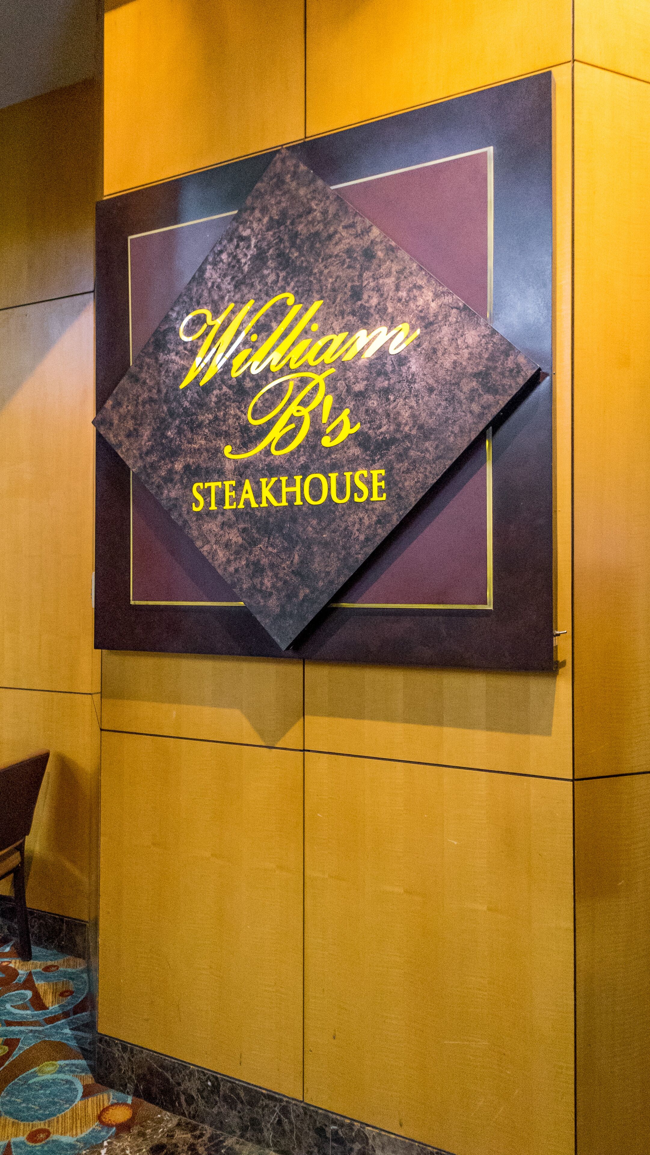 3 restaurants, breakfast, lunch, dinner served; southern cuisine